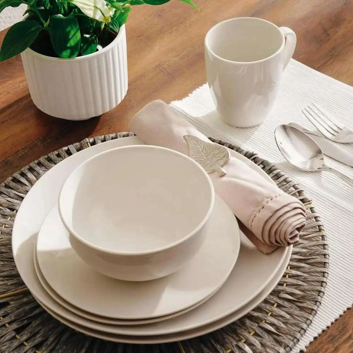 Essential 20-Piece Porcelain Dinner Set - White