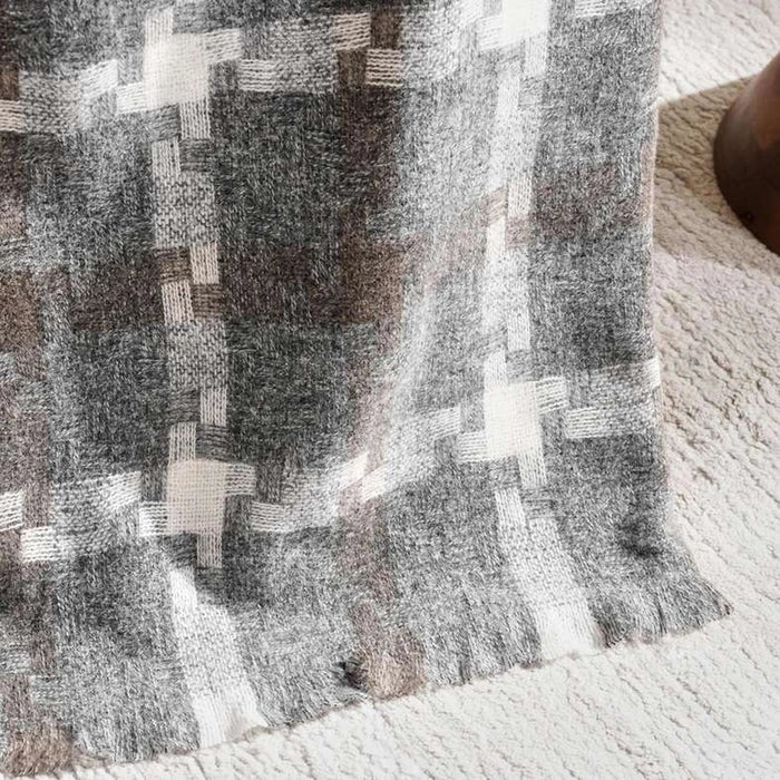 Gilon Acrylic Throw 130X170Cm - Grey Pan Home