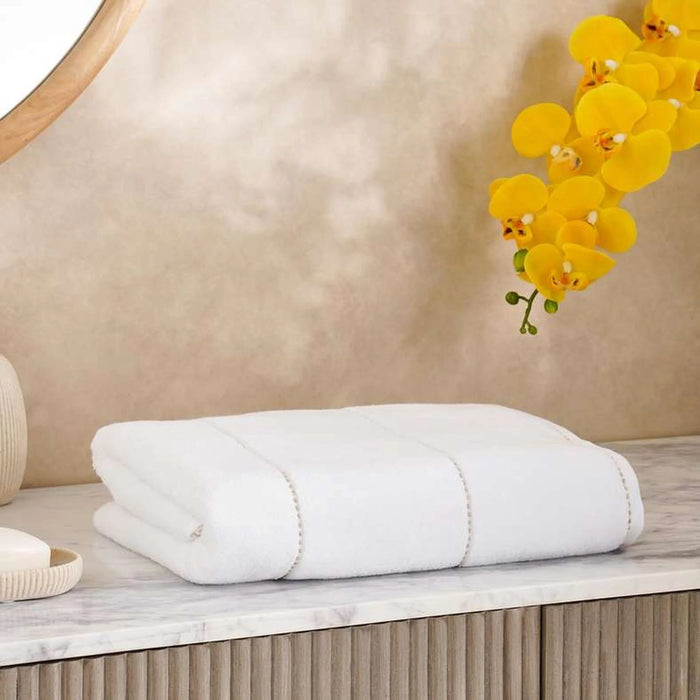 Glamour Zero Twist Bath Towel 70X140Cm  - White/Gold