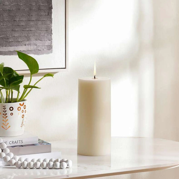Grandiose White Velvet Scented Pillar Candle 10.16X22.86Cm- 160 Hrs