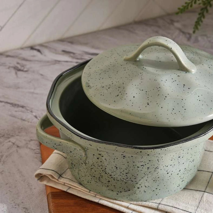 Haldor Speckled Stoneware Casserole 1.4L -Green