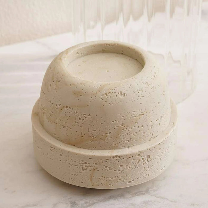 Haly Polyresin Candle Holder With Glass 15X15X36Cm - Beige