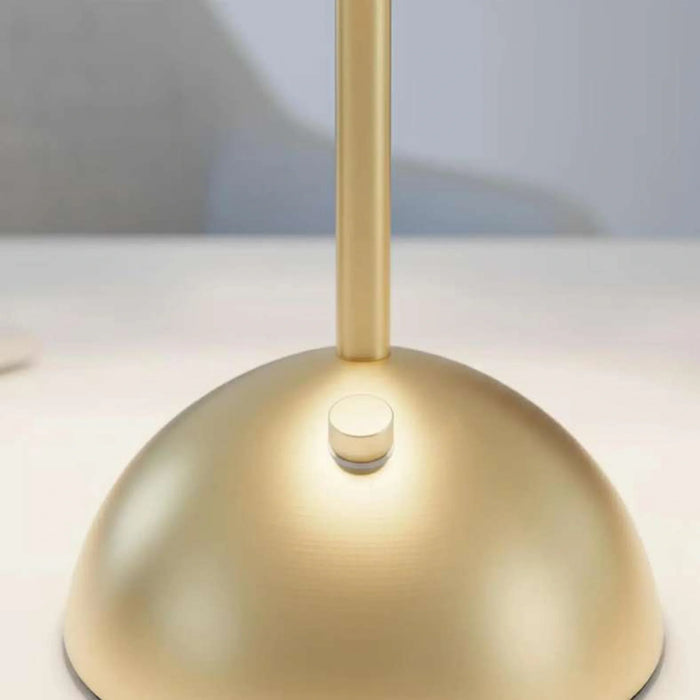 Hanah Cordless Led Touch Lamp 2000Mah Battery 13X30Cm - Brass