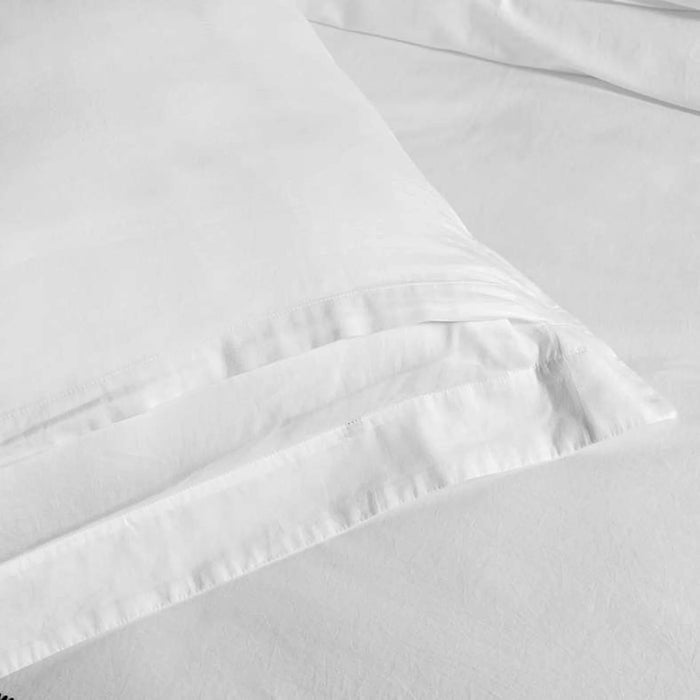 Hotel Breeze 300Tc Embroidered 3-Piece Queen Comforter  Set 200X240Cm - White/Black
