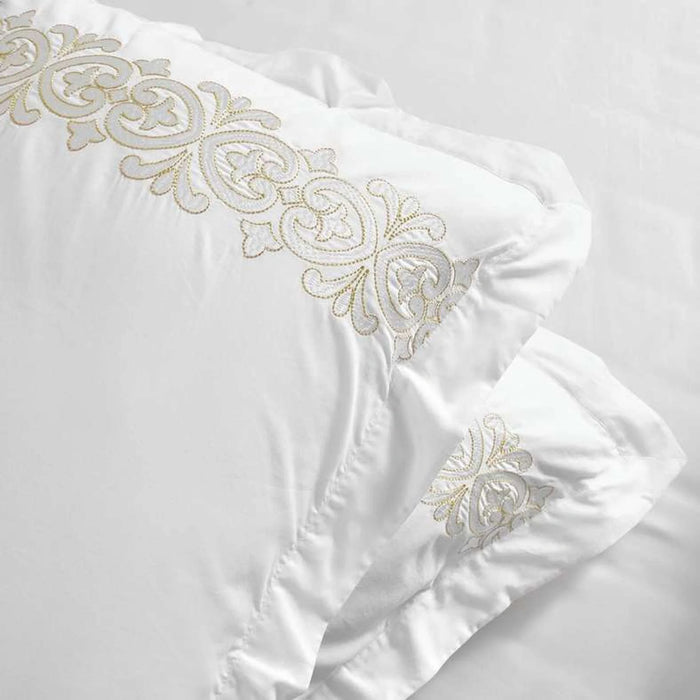 Hotel Glamour 300Tc Embroidered 3-Piece Queen Comforter  Set 200X240Cm - White/Beige