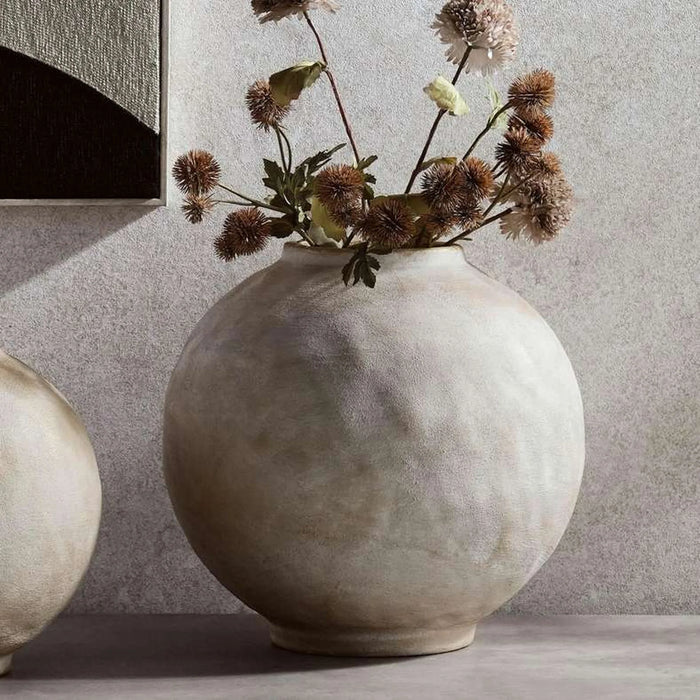 Jonie Stoneware Vase With Gold Finish 35.7X35.7X33.7Cm - Beige
