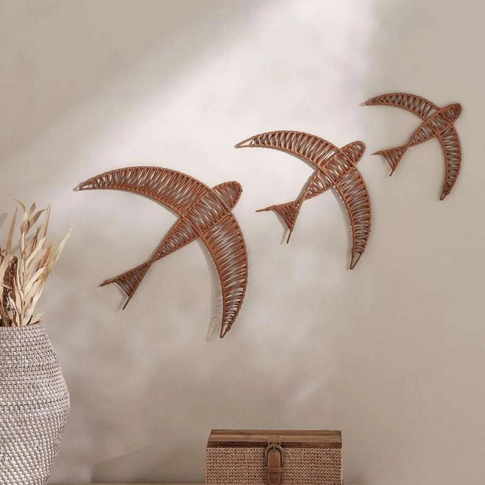 Juvenile Plastic Rattan Swallow Wall Accent 35X25.6X1.3Cm - Brown