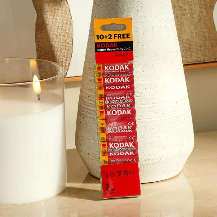 Kodak Heavy Duty Aaa Battery 12-Pieces - Red