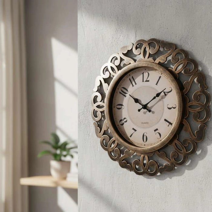 Layla Wall Clock Dia 41Cm - Gold Pan Home