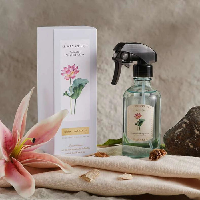 Le Jardin Secret Oriental Floating Lotus Room Spray 220Ml - Blue