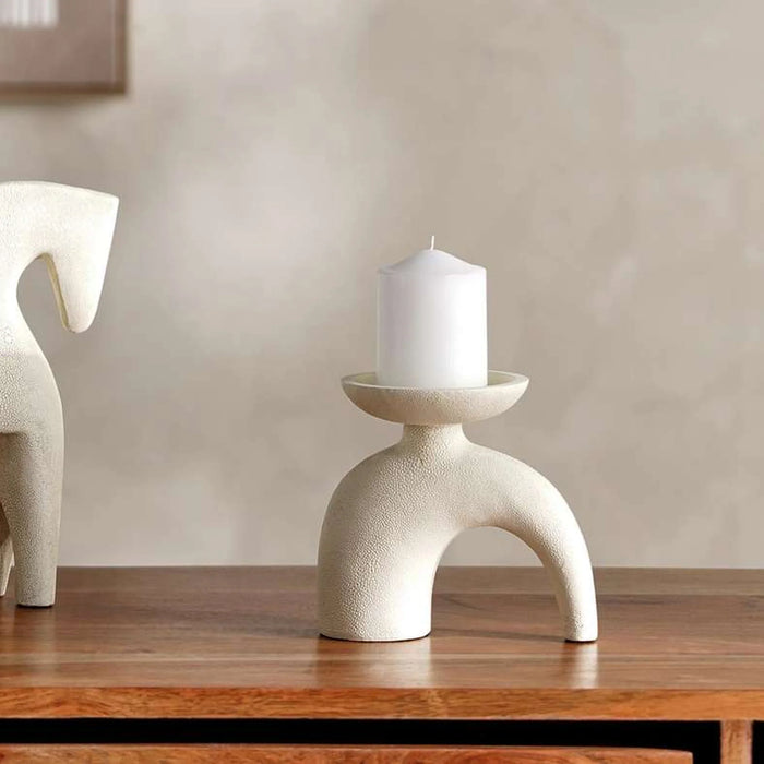 Livi Polyresin Candle Holder 15X10X14Cm - Beige