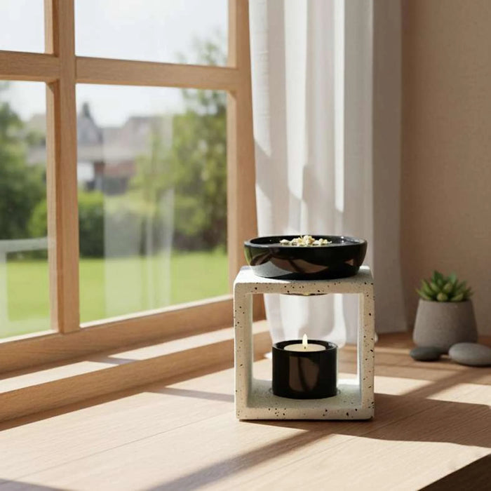 Louie Ceramic Oil Burner 10X10X13Cm - White
