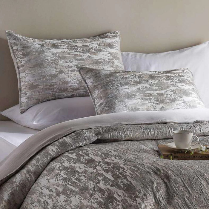 Minerva Jacquard 3-Piece King Down Alternative Comforter Set 240X260Cm - Gold