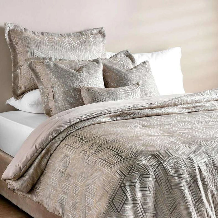 Modern Geo Jacquard  6 Piece King Comforter Set-240X260Cm- Beige