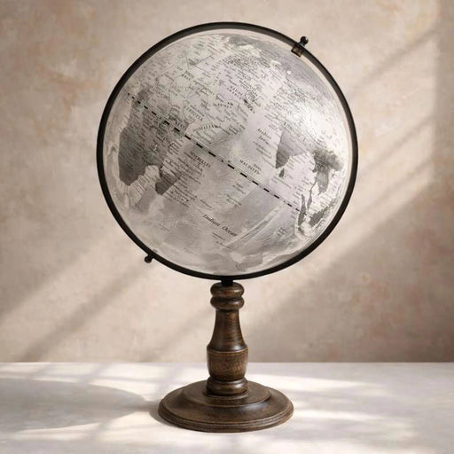 Moshi Decorative Globe 30.48X33.02X52.07Cm - Brown Pan Home