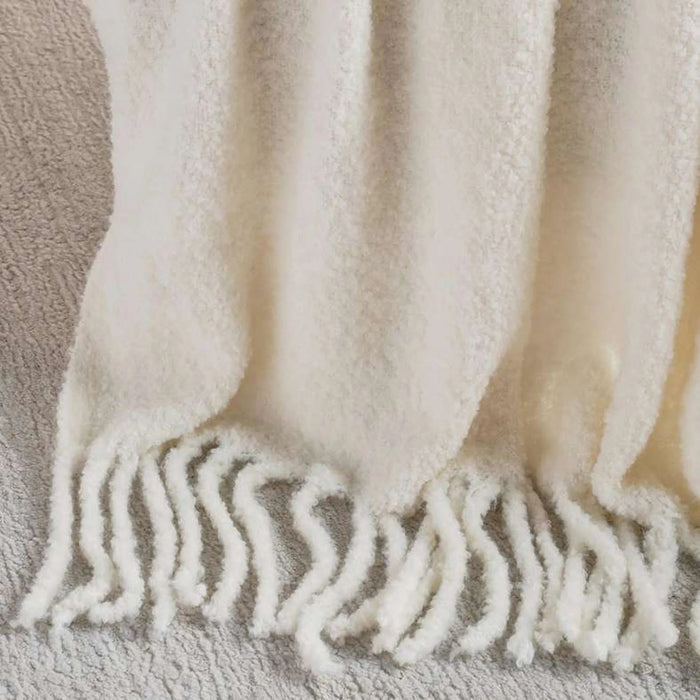 Nicosia Boucle Throw 130X170Cm - White Pan Home