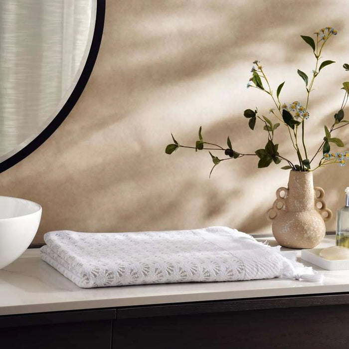 Palm  Allover Jacquard 700 Gsm Bath Sheet 90X180 Cm - Beige