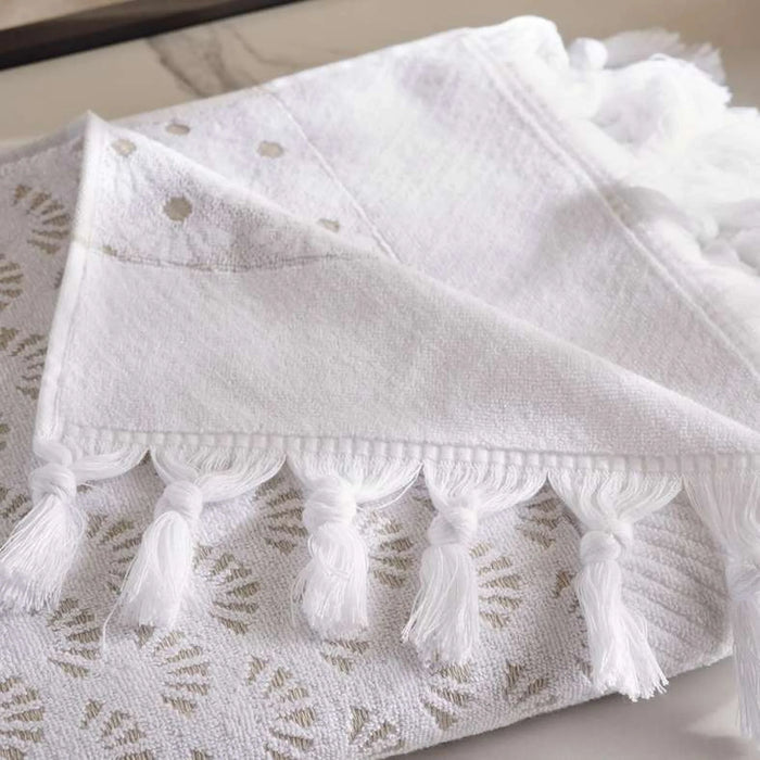 Palm  Allover Jacquard 700 Gsm Bath Sheet 90X180 Cm - Beige