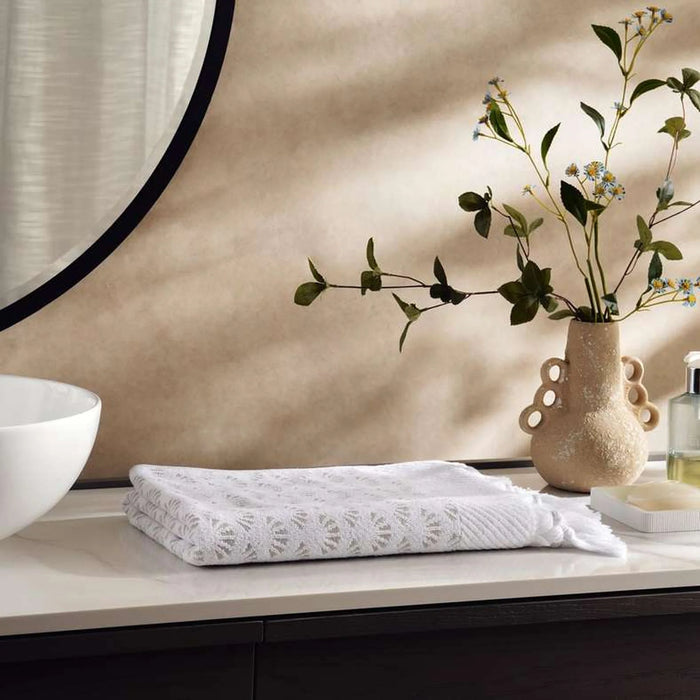 Palm  Allover Jacquard 700 Gsm Bath Towel 70X140 Cm   Cm - Beige