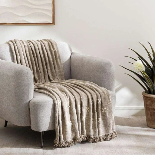 Pinwheel Linen Dotty Fringed Throw 125X150Cm -Linen Pan Home