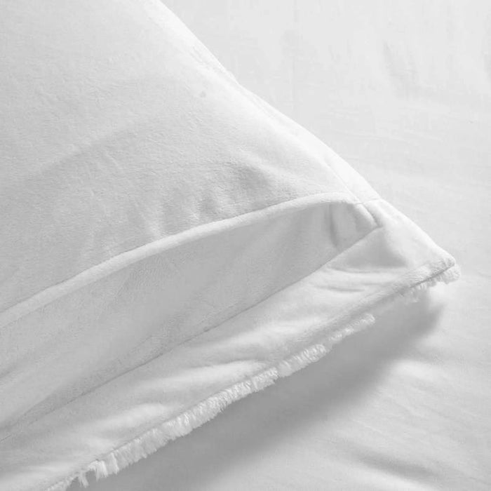 Plush Magic 2-Piece Single Comforter Set 135X220Cm - White