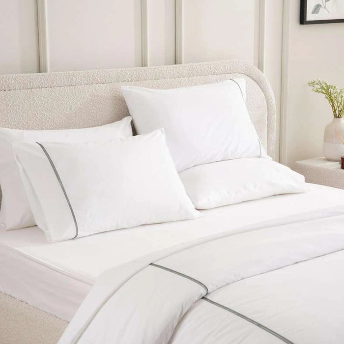 Reflection Home Mila Ladder Lace 3-Piece King Duvet Cover Set 230X220Cm - Navy