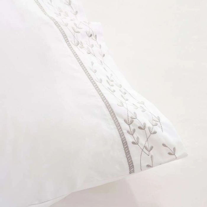 Reflection Home Orla Floral Embroidered 3-Piece King Duvet Cover Set 230X220Cm - Grey