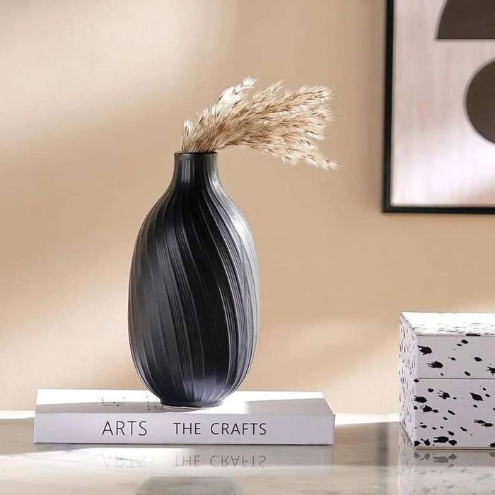 Rhode Ceramic Amphora Swirl Vase 9.8X9.8X19.3Cm - Black