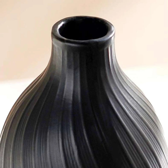 Rhode Ceramic Amphora Swirl Vase 9.8X9.8X19.3Cm - Black