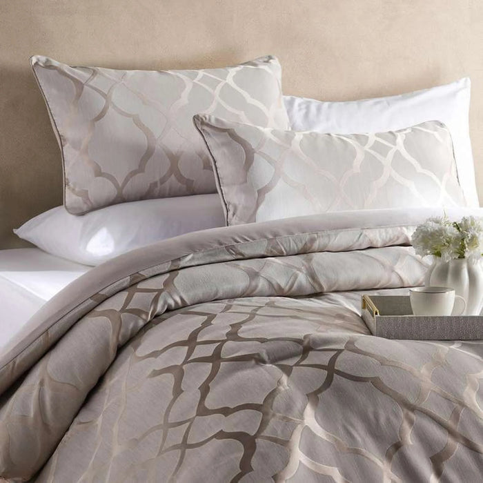 Ridge 3-Piece Jacquard King Comforter Set 240X260Cm - Beige