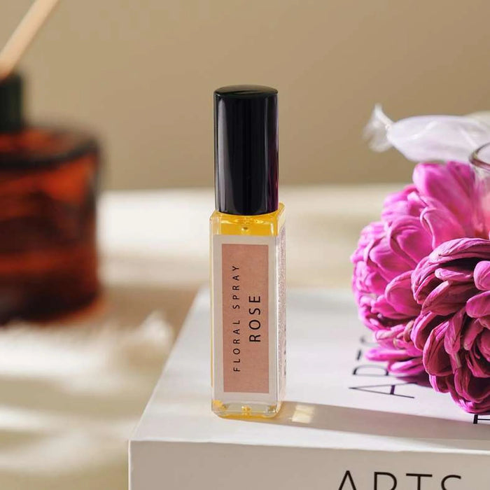 Rose Water Aroma Oil Spray 10Ml - Pink