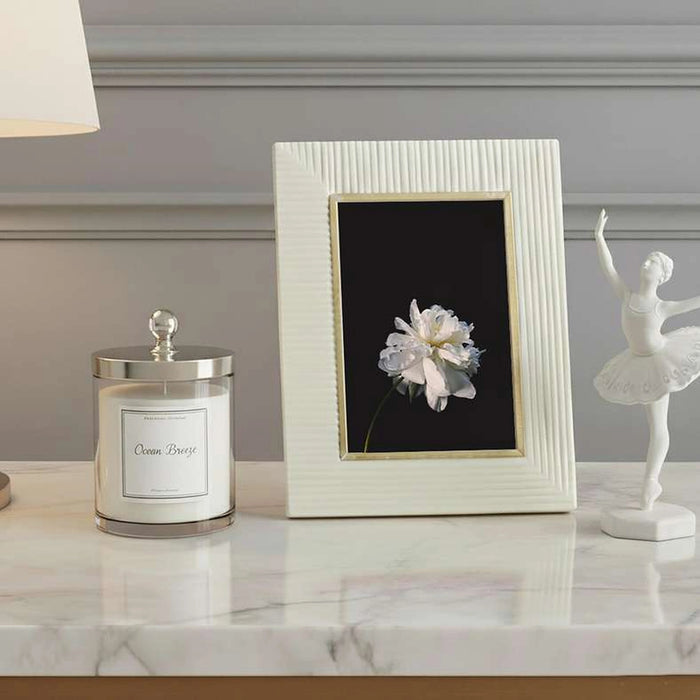 Sansa Resin Photo Frame 10X10X15Cm - White