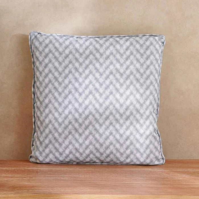 Shadow Line Printed Water Repellant Outdoor Filled Cushion 45X45Cm - Grey