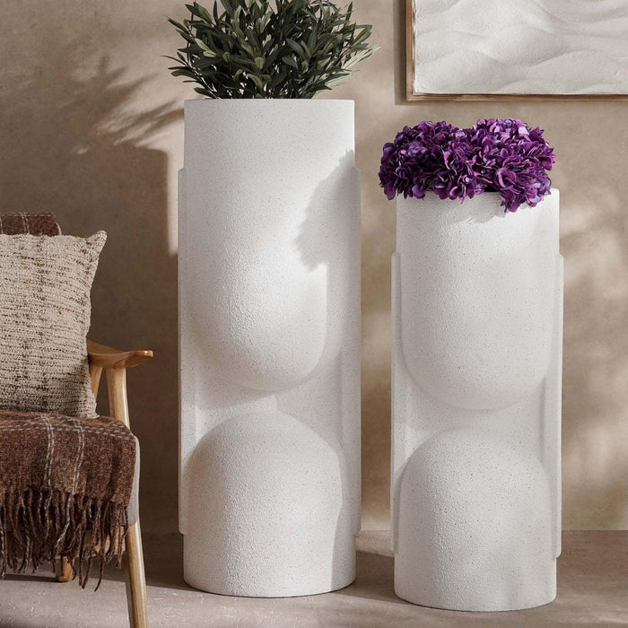 Sienna Polyresin Vase 40X40X111Cm- White