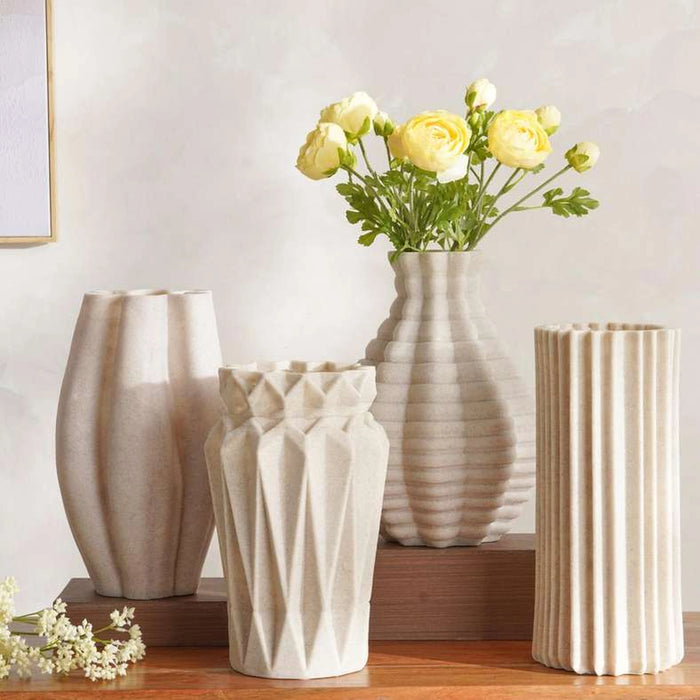 Talia Polyresin Decor Vase 19.5X19.5X32Cm - Beige