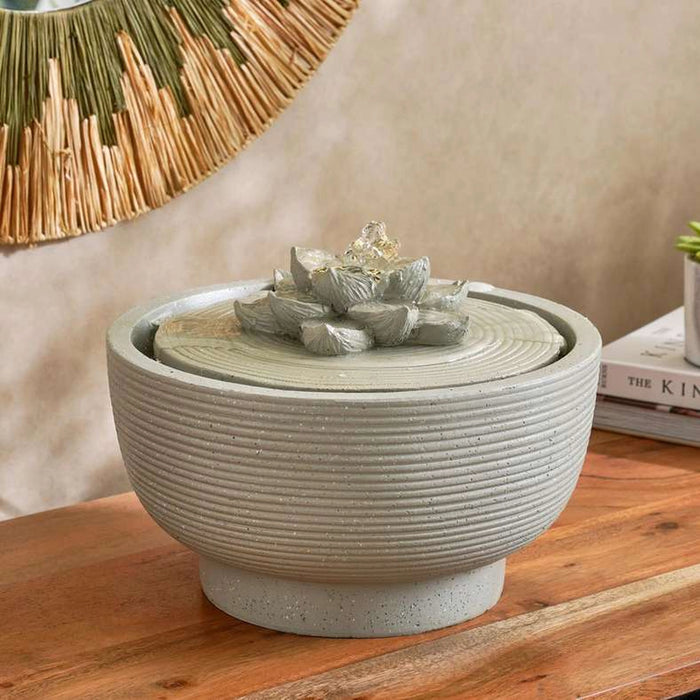 Titan Polyresin Table Fountain 27X27X15Cm- Beige