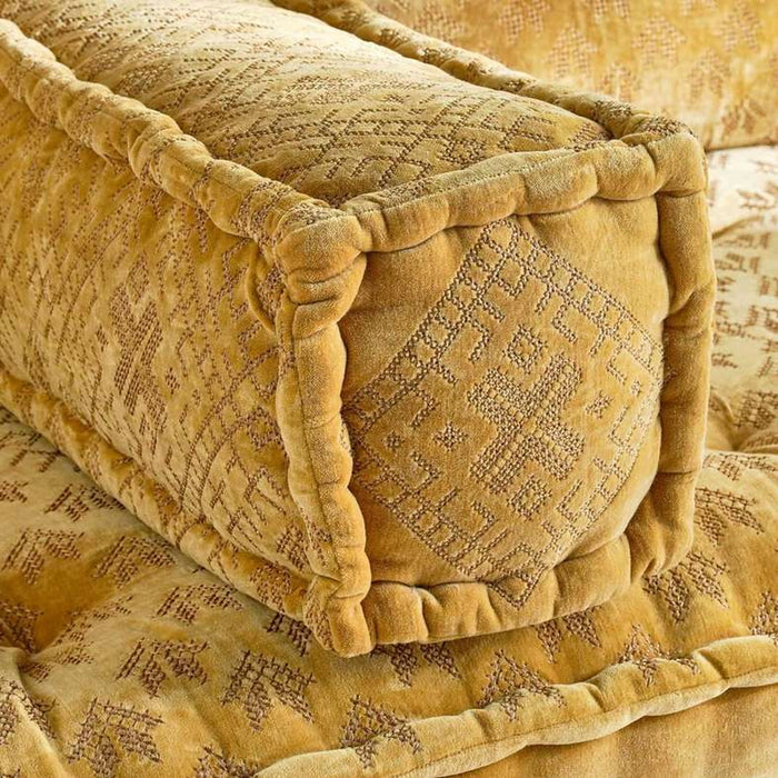 Trimaze Embroidered Velvet 4-Piece Majlis Set 70X160X10Cm - Gold