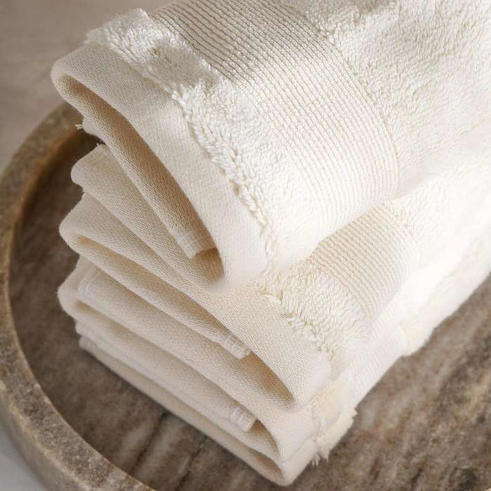 Ultra Luxe 780 Gsm Turkish Cotton 4Pk Fingertip Towel 30X30 Cm - Cream