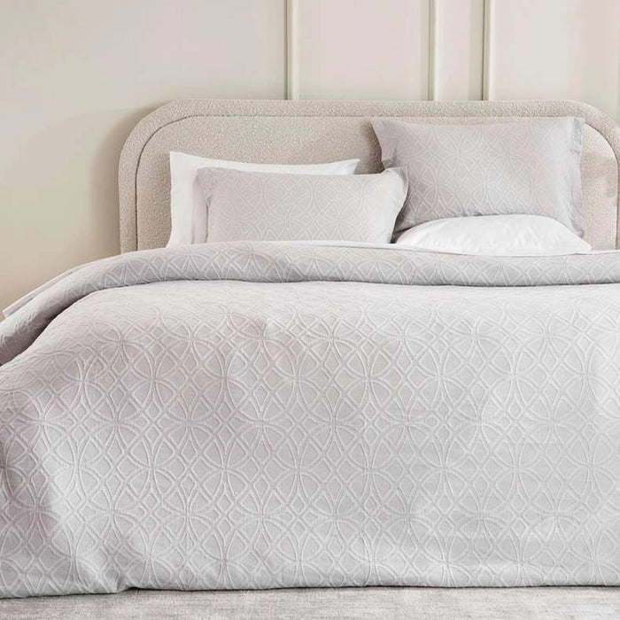 Urban Studio Nicole Matelasse Jacquard 3-Piece King Duvet Cover Set 230X220Cm - Grey