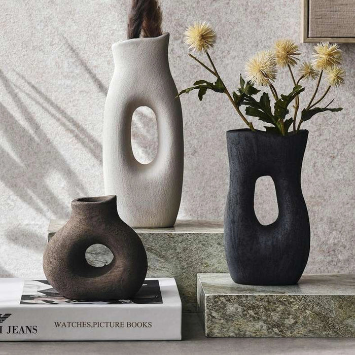 Vesna Stoneware Hollow Vase 9.8X6.5X17.8Cm - Black