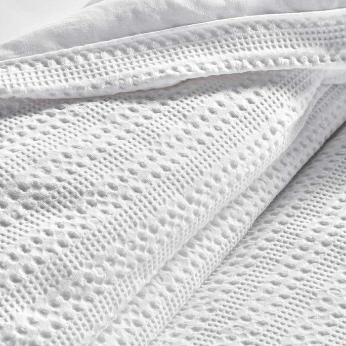 Waffle Stripe 3- Piece Queen Comforter Set 200X240Cm - White