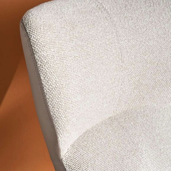 Zerra Office Single Seater Sofa With Foot Rest