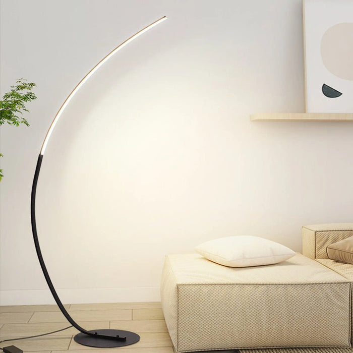 Curve LED floor lamp