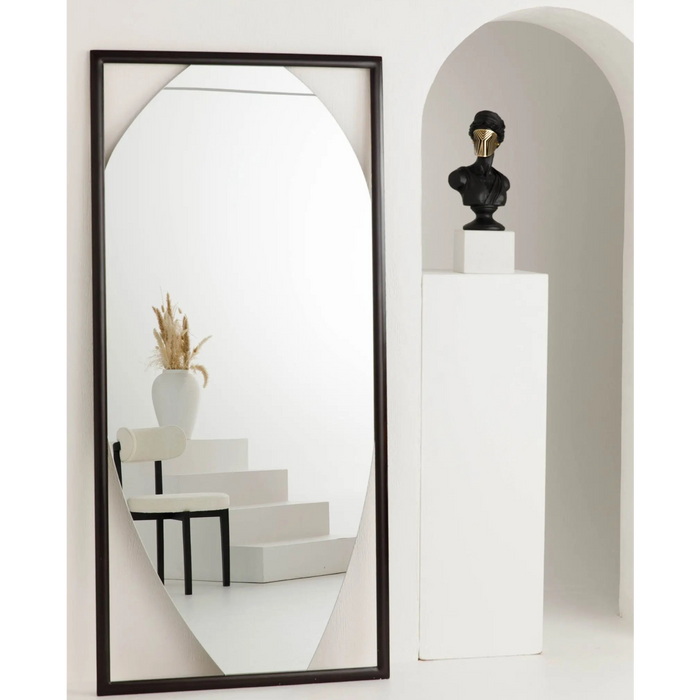 Frameé regular framed mirror