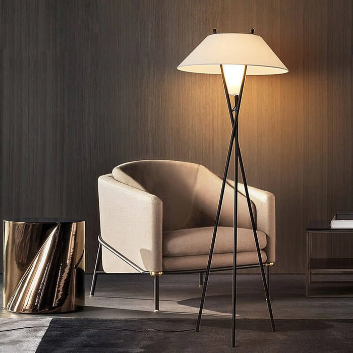 Sorato floor lamp