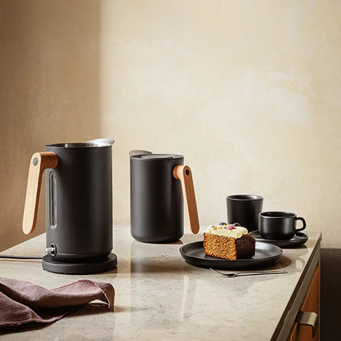 Vacuum Jug - 1.0L - Nordic Kitchen - Eva Solo