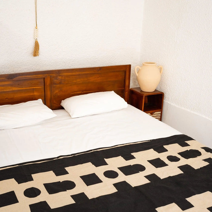 Pokara Coverlet