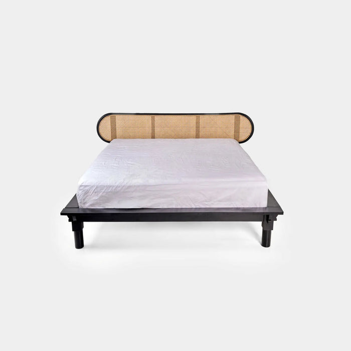 Sandro Bed