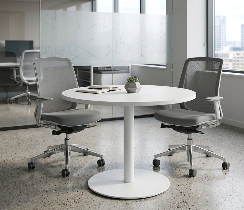 DISCUSSION TABLE SKYLAND NOVO 900 white